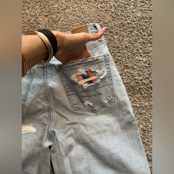 American Eagle Ex-Boyfriend Low Rise Strigid Jeans - Picture 9 of 11